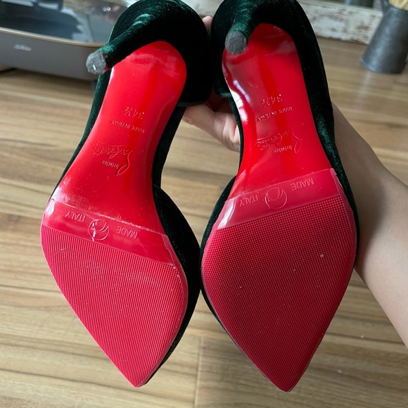 CHRISTIAN LOUBOUTIN
Iriza 100 patent - Picture 3 of 7